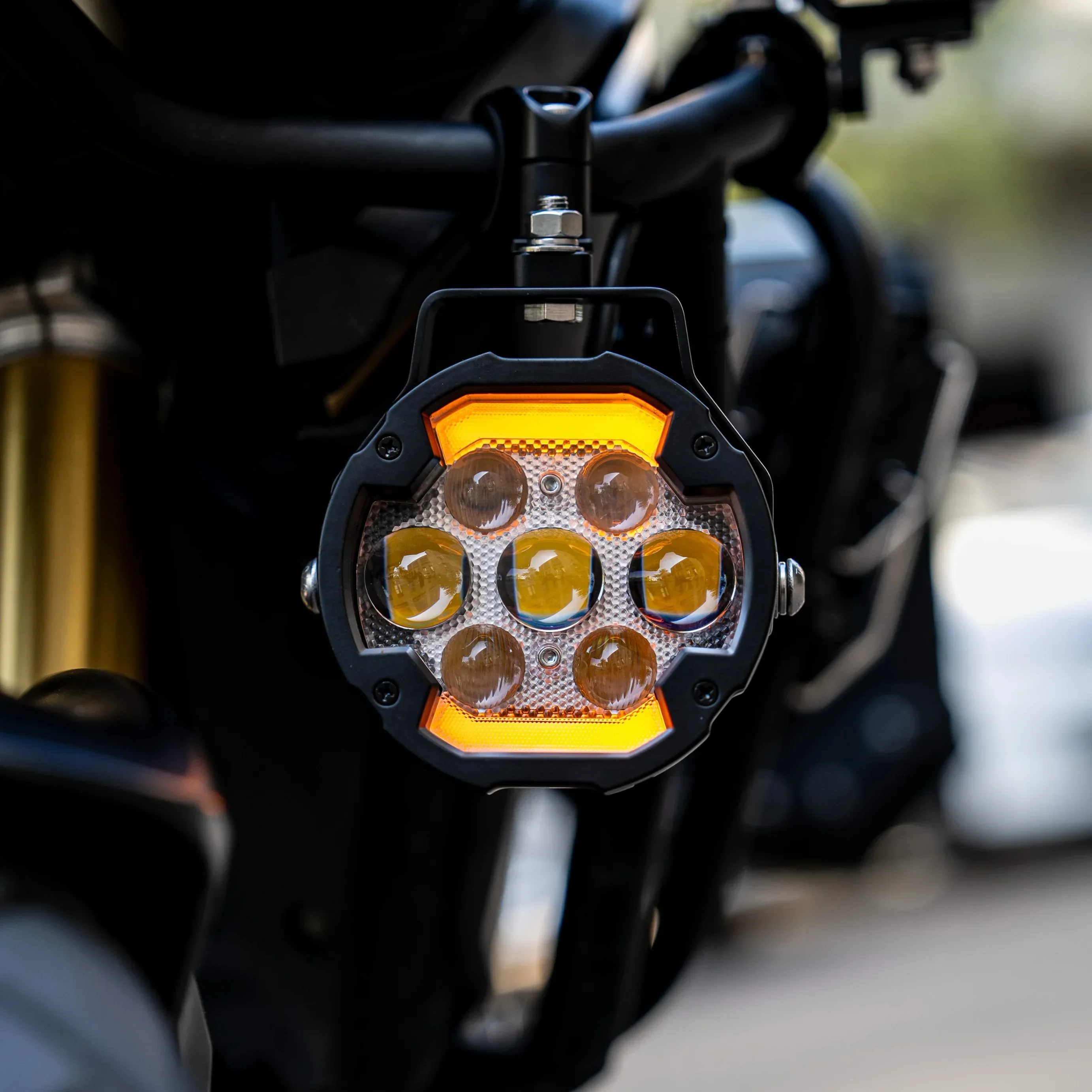 🆕4.2 Inch Motorcycle Auxiliary LED Spotlight, 72W AX7 Series Dual Color Switchback Driving Fog Light with 3+4 Modes For Motorcycle Jeep SUV ATV Truck | 2PCS/Set - Image 12